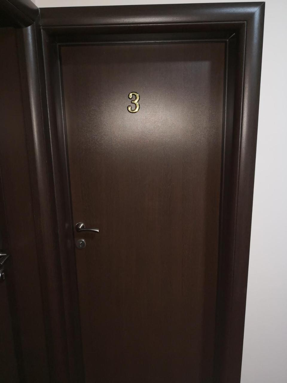 Stari Banovci"Poseidon" Centar公寓式酒店 外观 照片